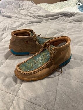Brown Leather Shoes with Teal Embossed Accent